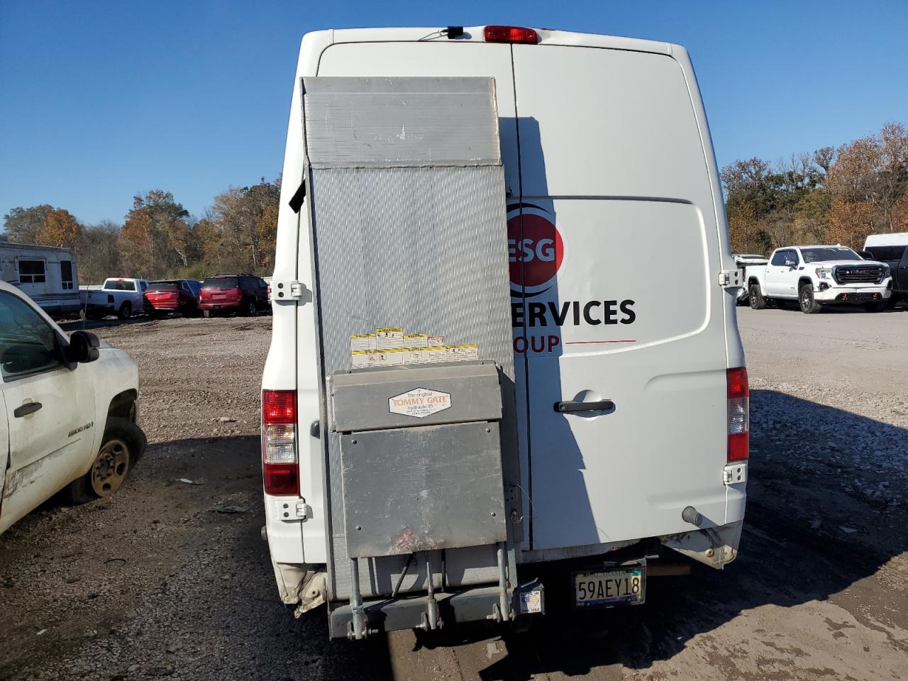 NISSAN NV2500 2500