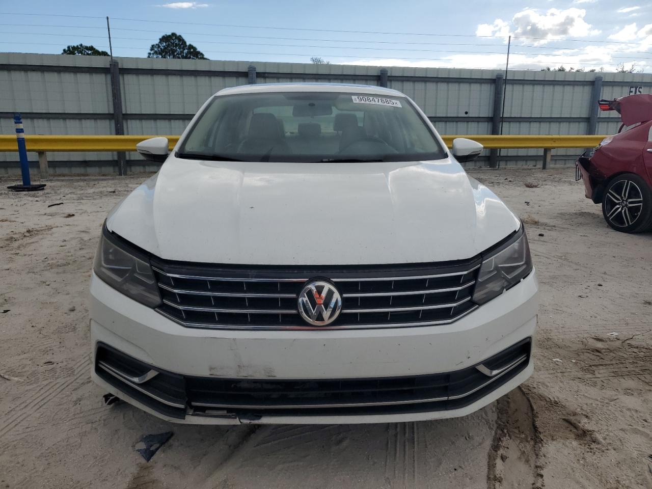 VOLKSWAGEN PASSAT SE