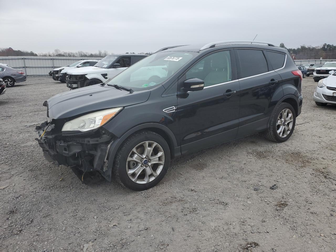 FORD ESCAPE TITANIUM