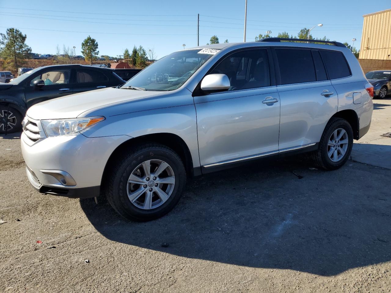 TOYOTA HIGHLANDER BASE