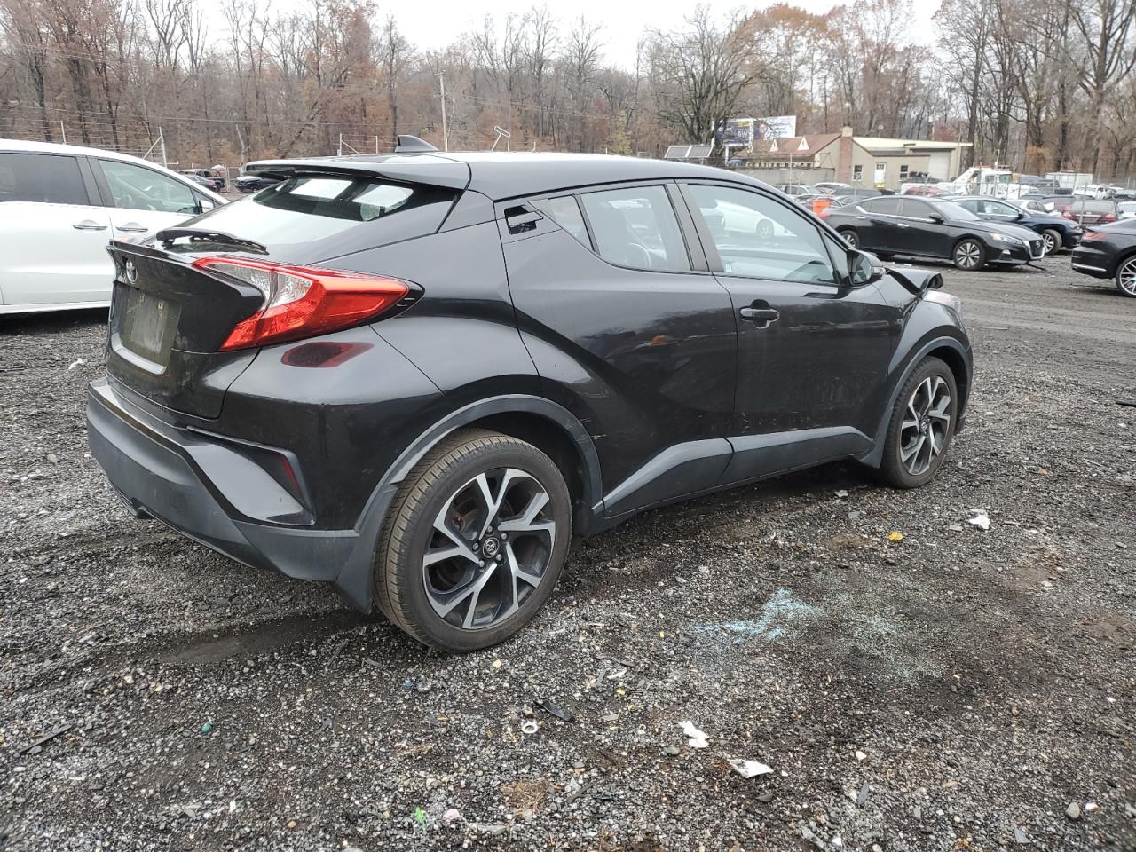 TOYOTA C-HR XLE