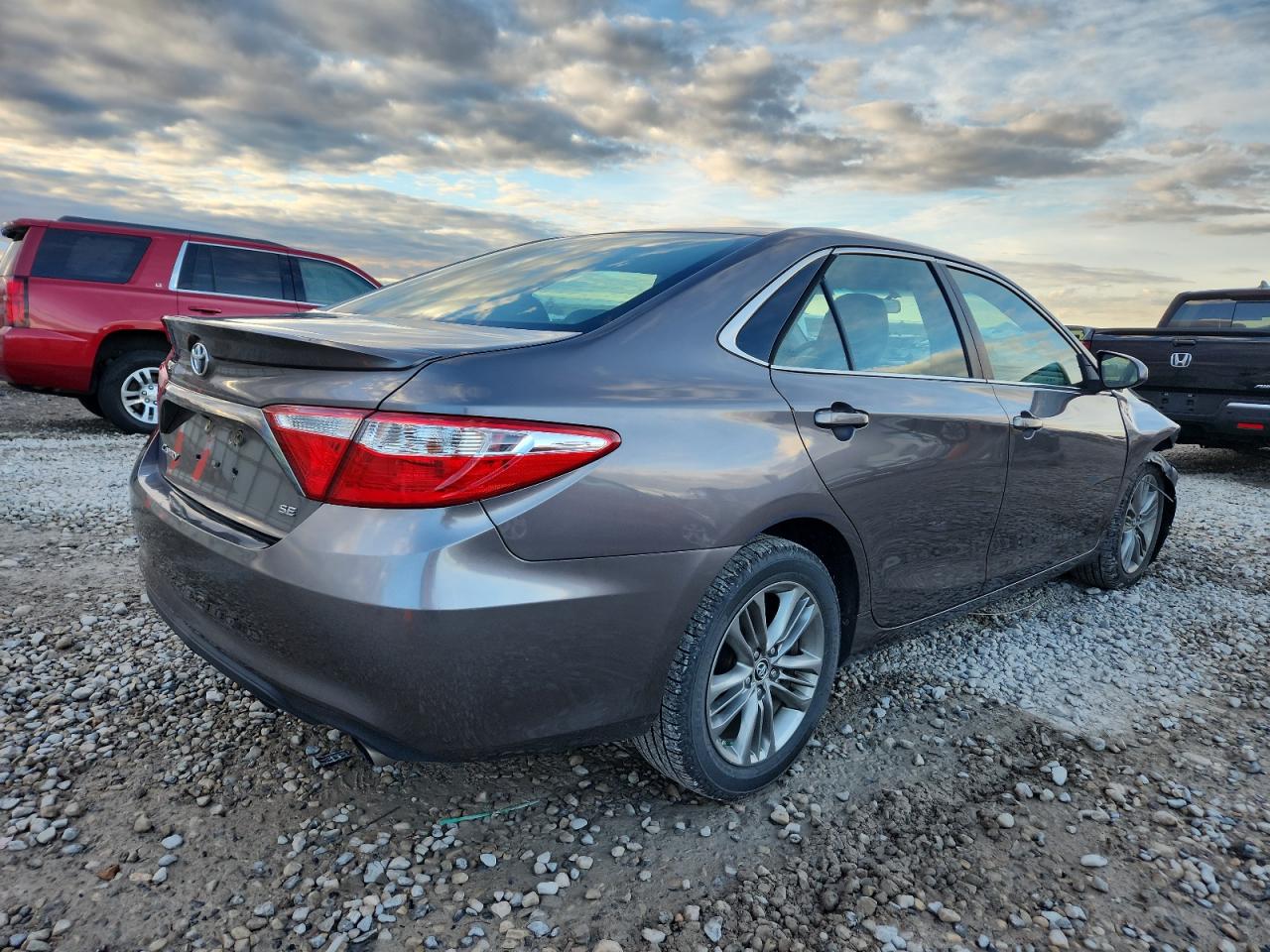 TOYOTA CAMRY LE