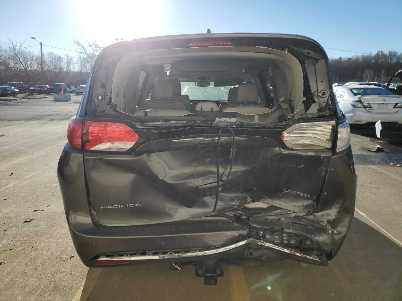 CHRYSLER PACIFICA LIMITED