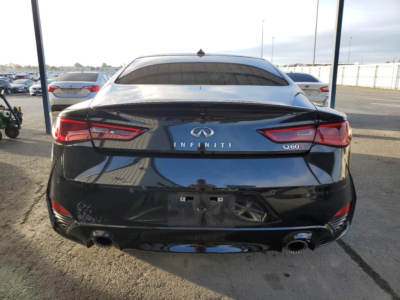 INFINITI Q60 RED SPORT 400