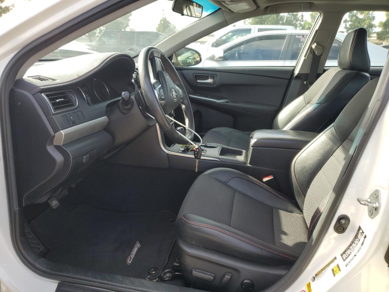 Lot #3310705734 2017 TOYOTA CAMRY LE