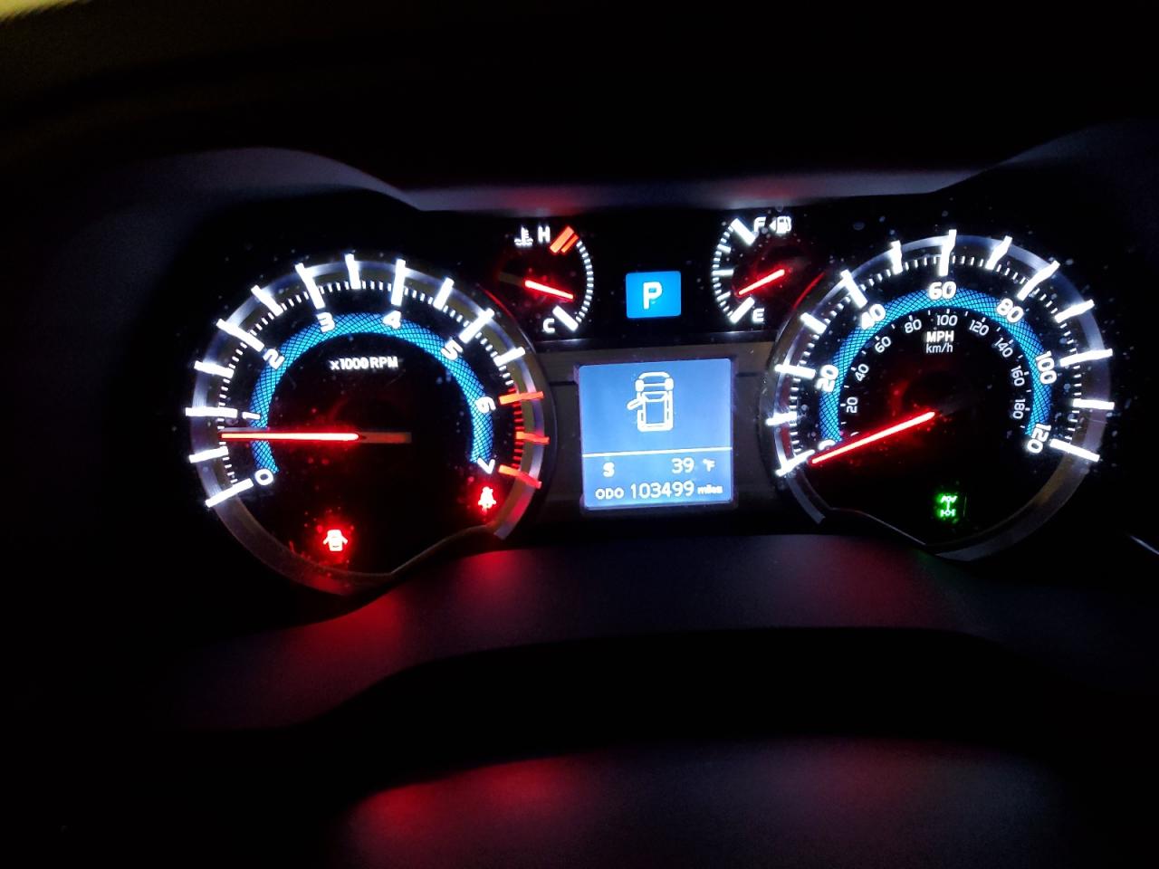 TOYOTA 4RUNNER SR5/SR5 PREMIUM