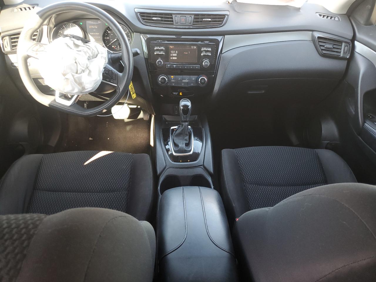 NISSAN ROGUE SPORT S