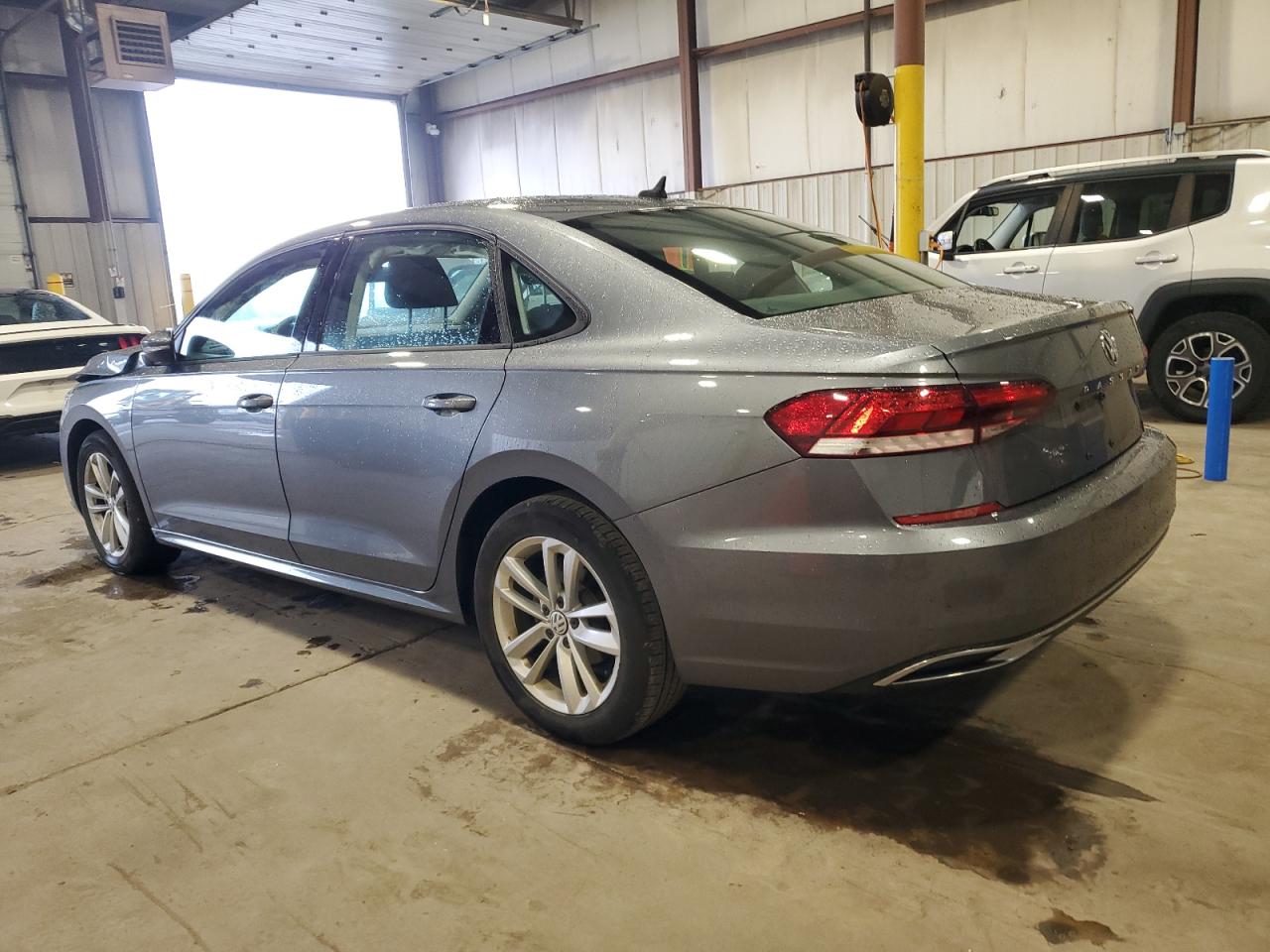 VOLKSWAGEN PASSAT S