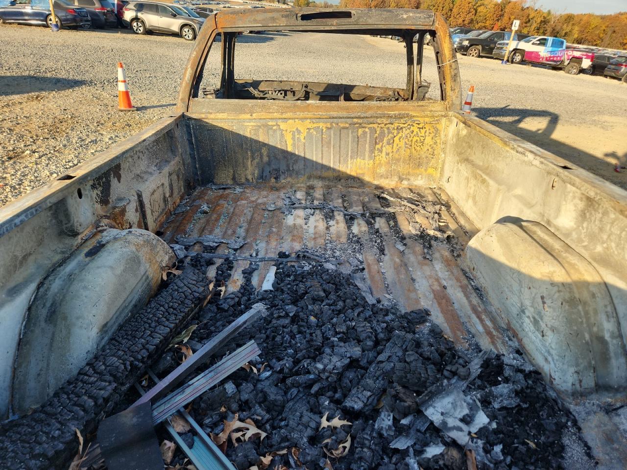 Lot #3302791918 2002 CHEVROLET SILVERADO