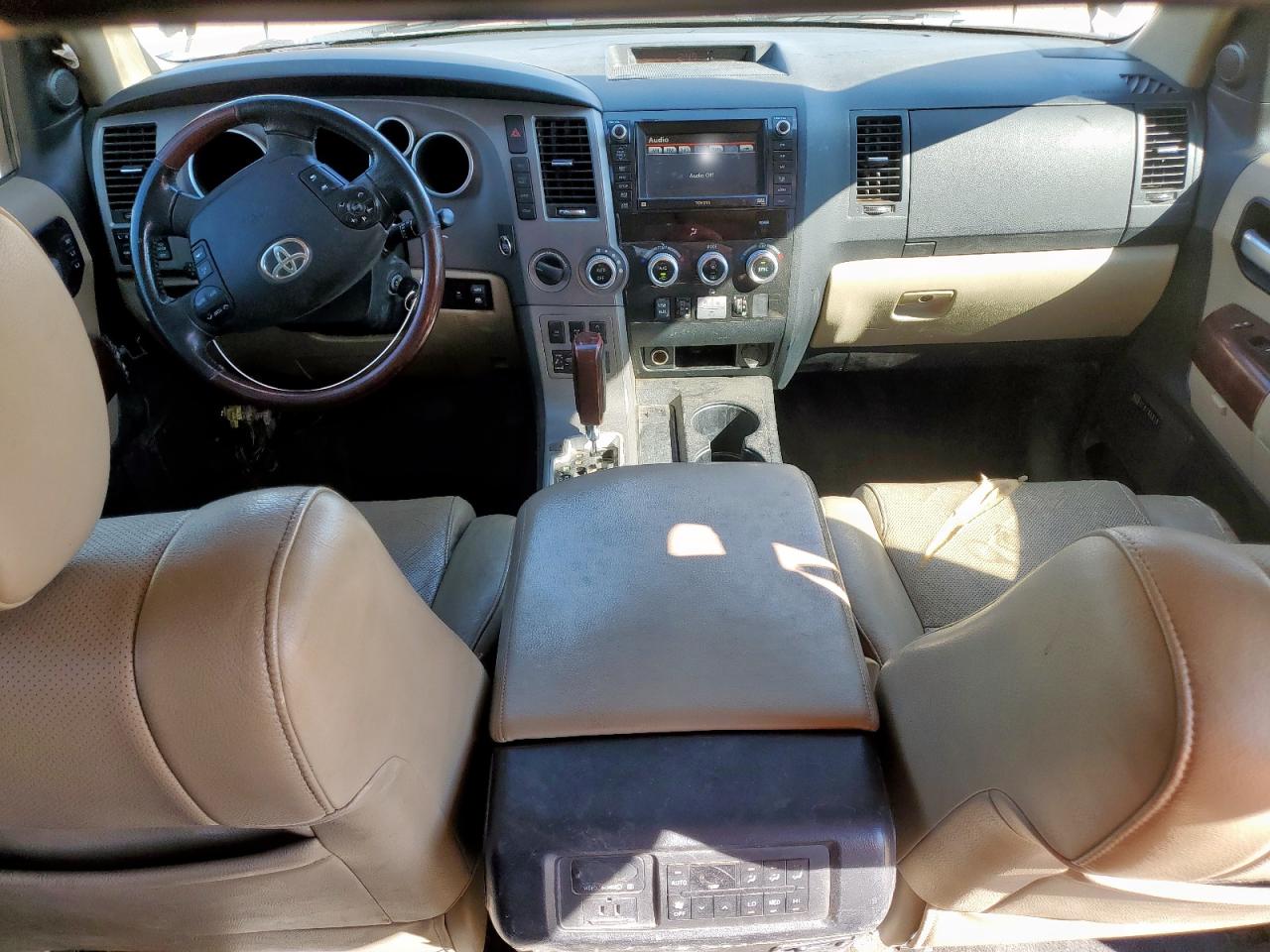 TOYOTA SEQUOIA PLATINUM