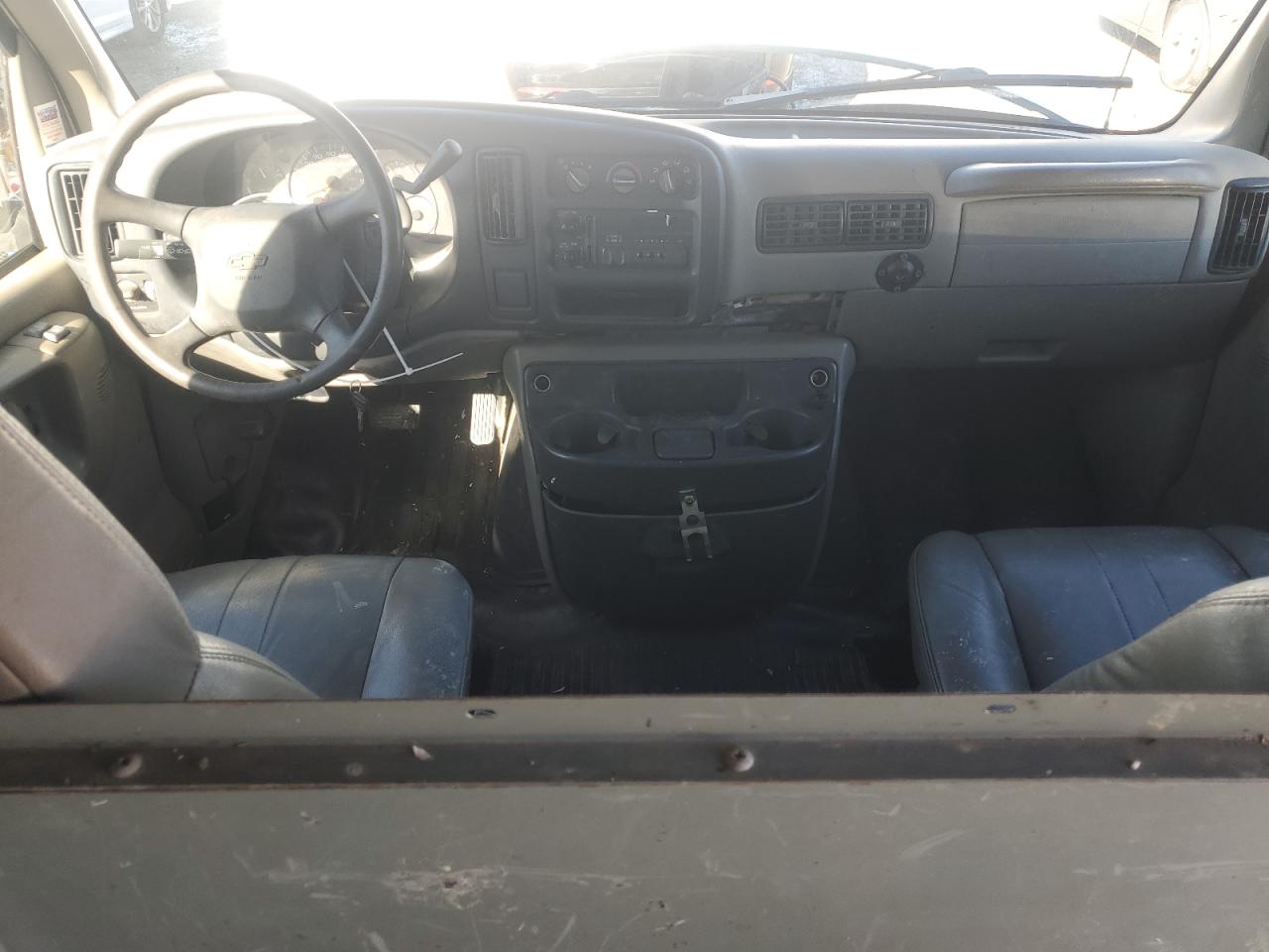 Lot #3281803889 1999 CHEVROLET EXPRESS G2