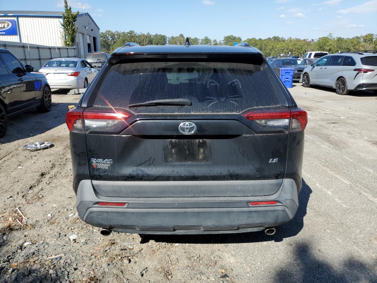 TOYOTA RAV4 LE