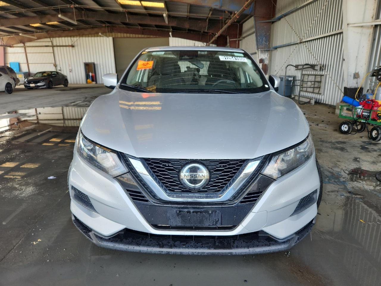 NISSAN ROGUE SPORT S