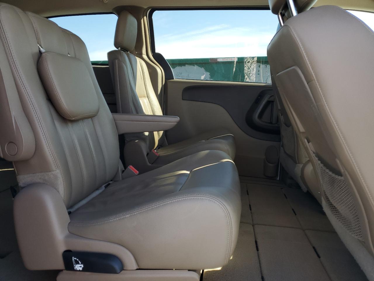 CHRYSLER TOWN & COUNTRY TOURING