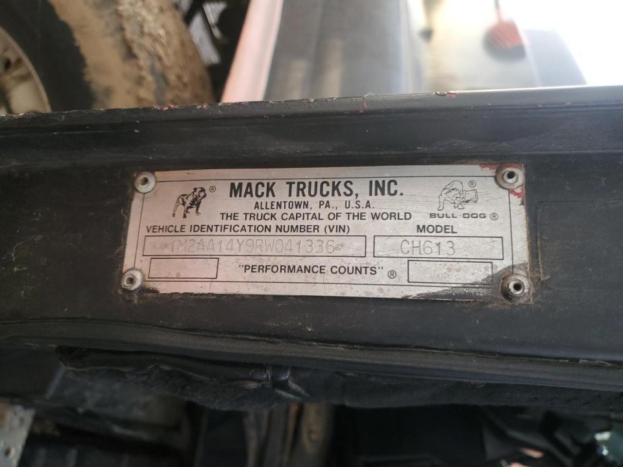 Lot #3286579157 1994 MACK CH613 MAXI