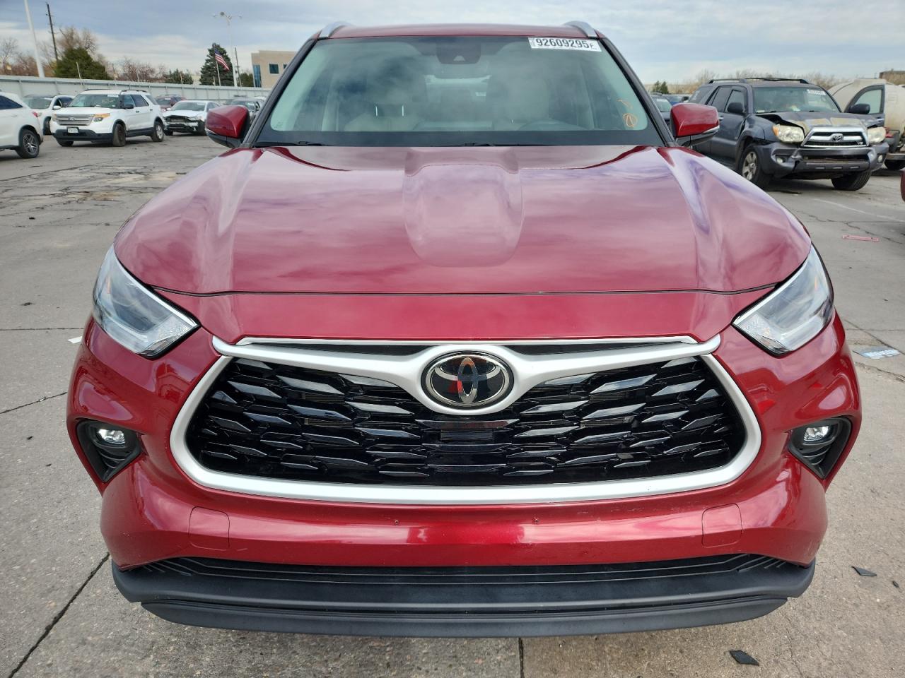 TOYOTA HIGHLANDER XLE