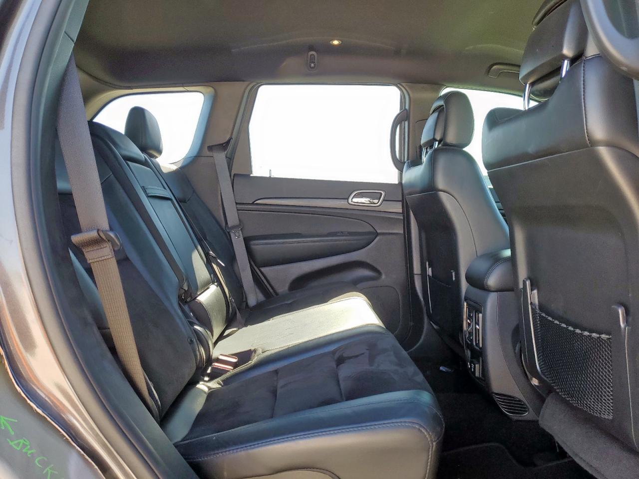 JEEP GRAND CHEROKEE LAREDO