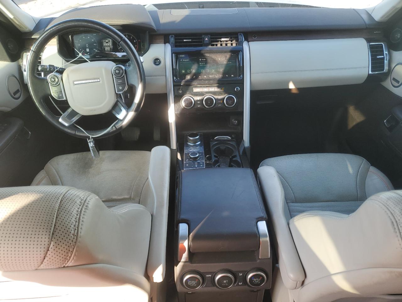 LAND ROVER DISCOVERY HSE LUXURY