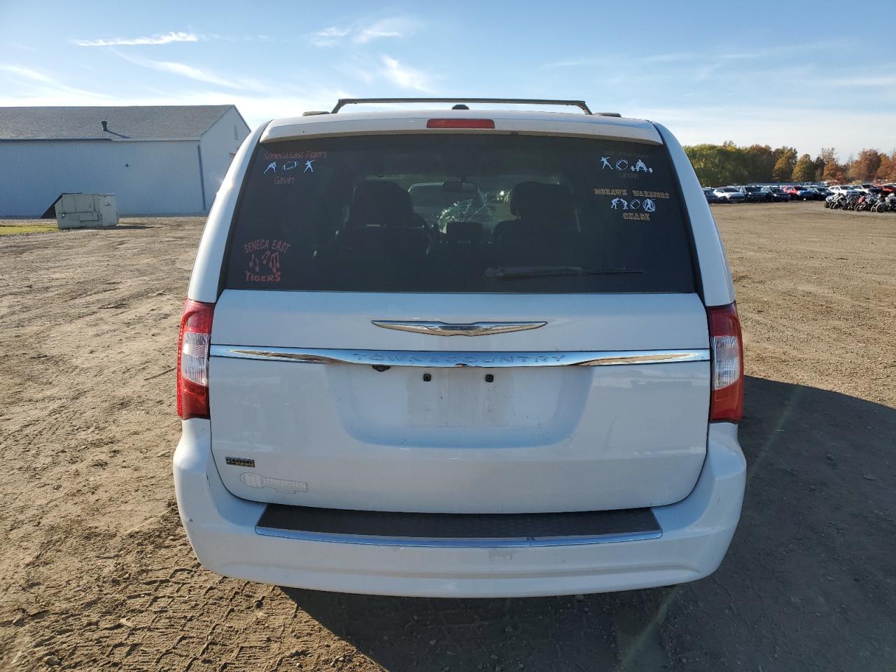 CHRYSLER TOWN & COUNTRY TOURING