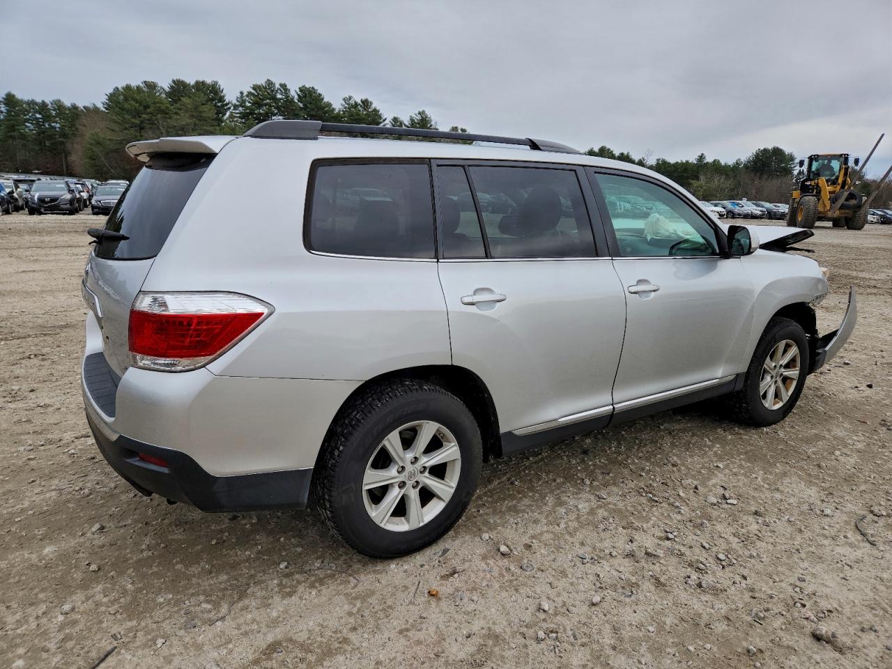 TOYOTA HIGHLANDER BASE