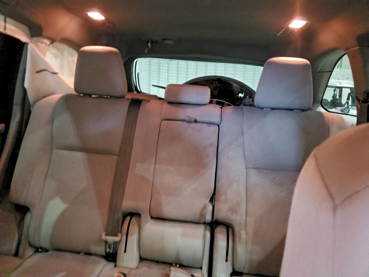 TOYOTA HIGHLANDER LE