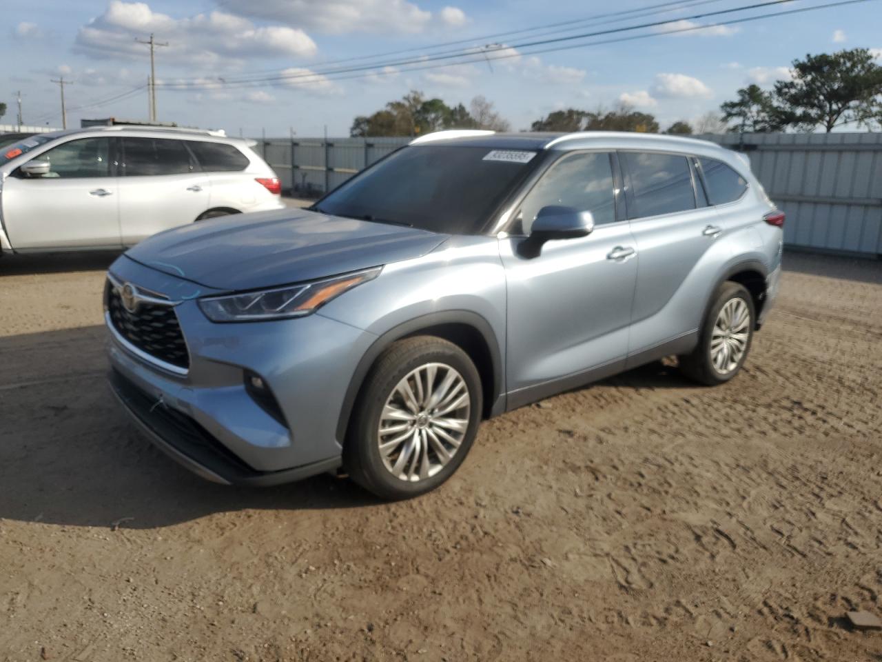 TOYOTA HIGHLANDER PLATINUM