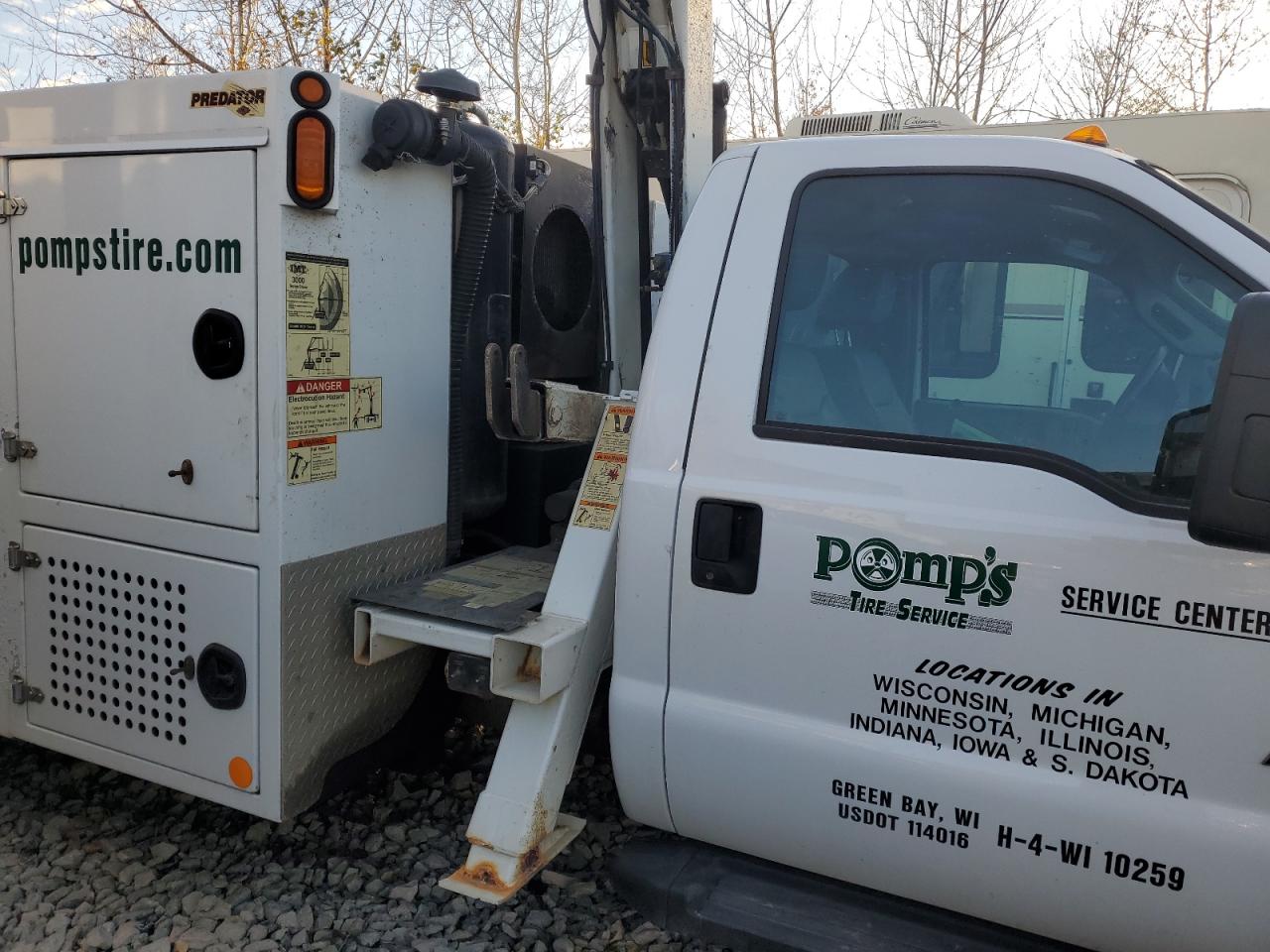 FORD F-550 SUPER DUTY