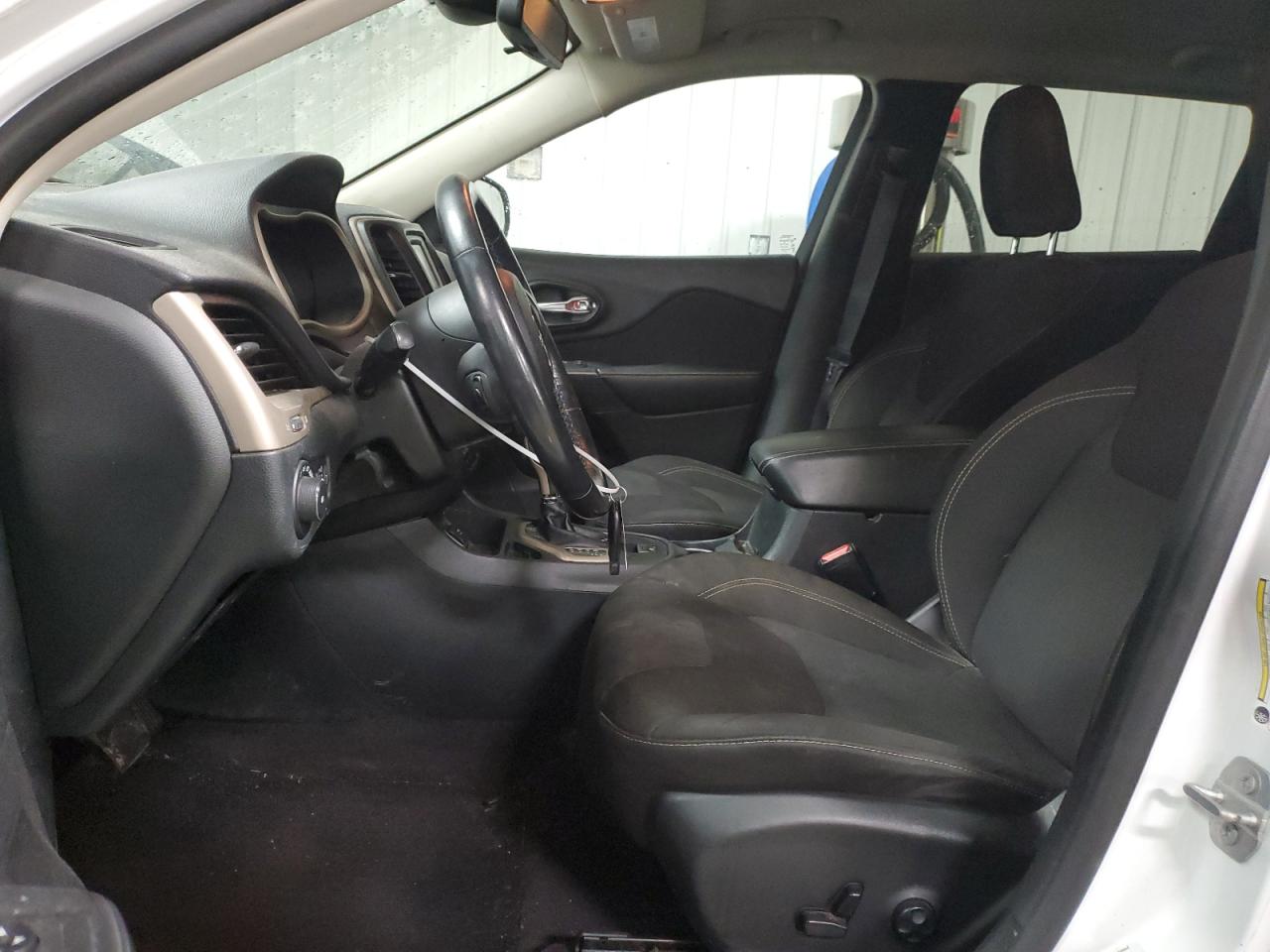 JEEP GRAND CHEROKEE LATITUDE