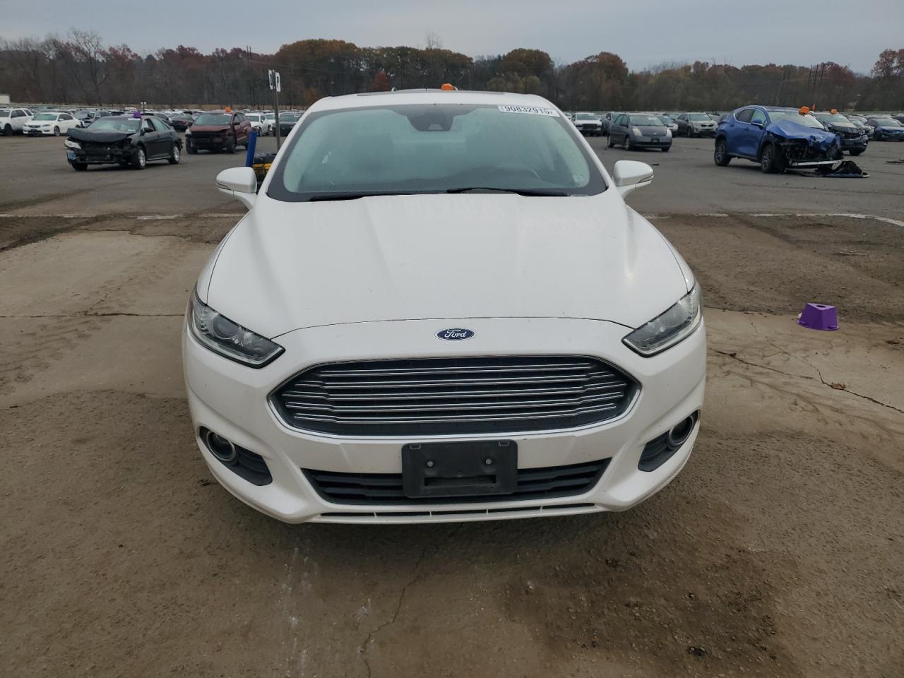 FORD FUSION SE