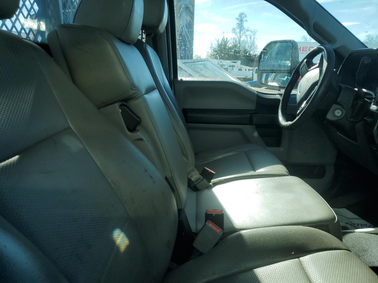 FORD F-550 SUPER DUTY