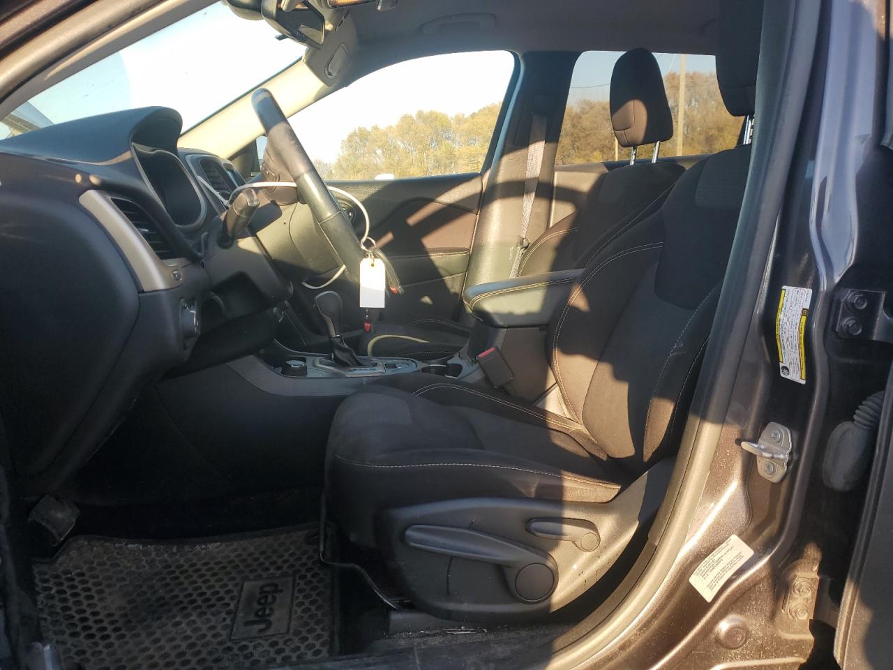 JEEP GRAND CHEROKEE LATITUDE