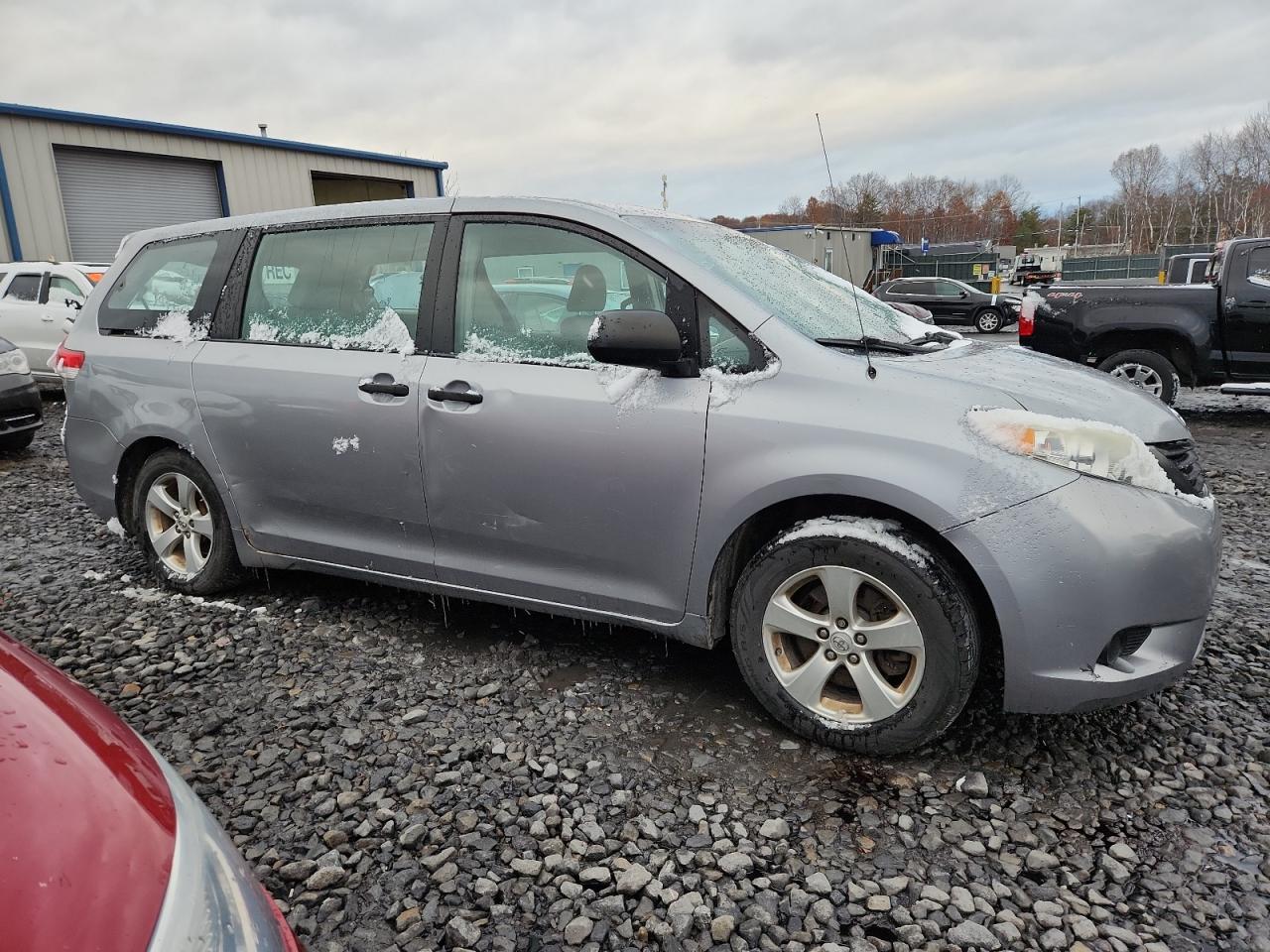 TOYOTA SIENNA
