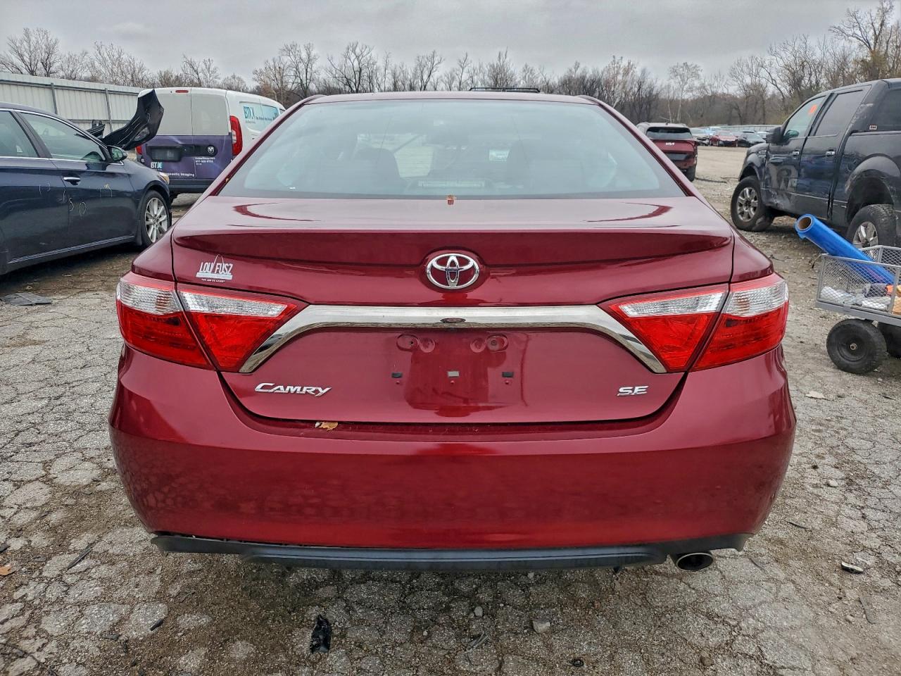 TOYOTA CAMRY LE