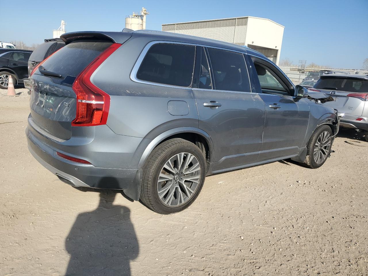 VOLVO XC90 T5 MOMENTUM