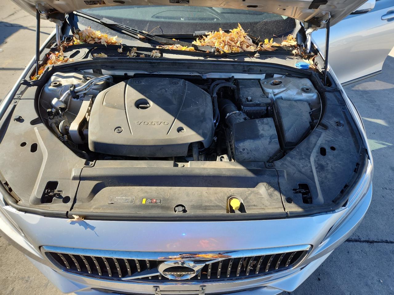 VOLVO V90 T5 MOMENTUM