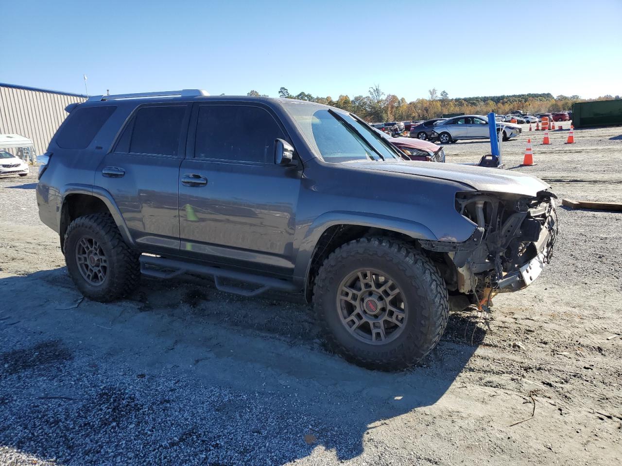TOYOTA 4RUNNER SR5
