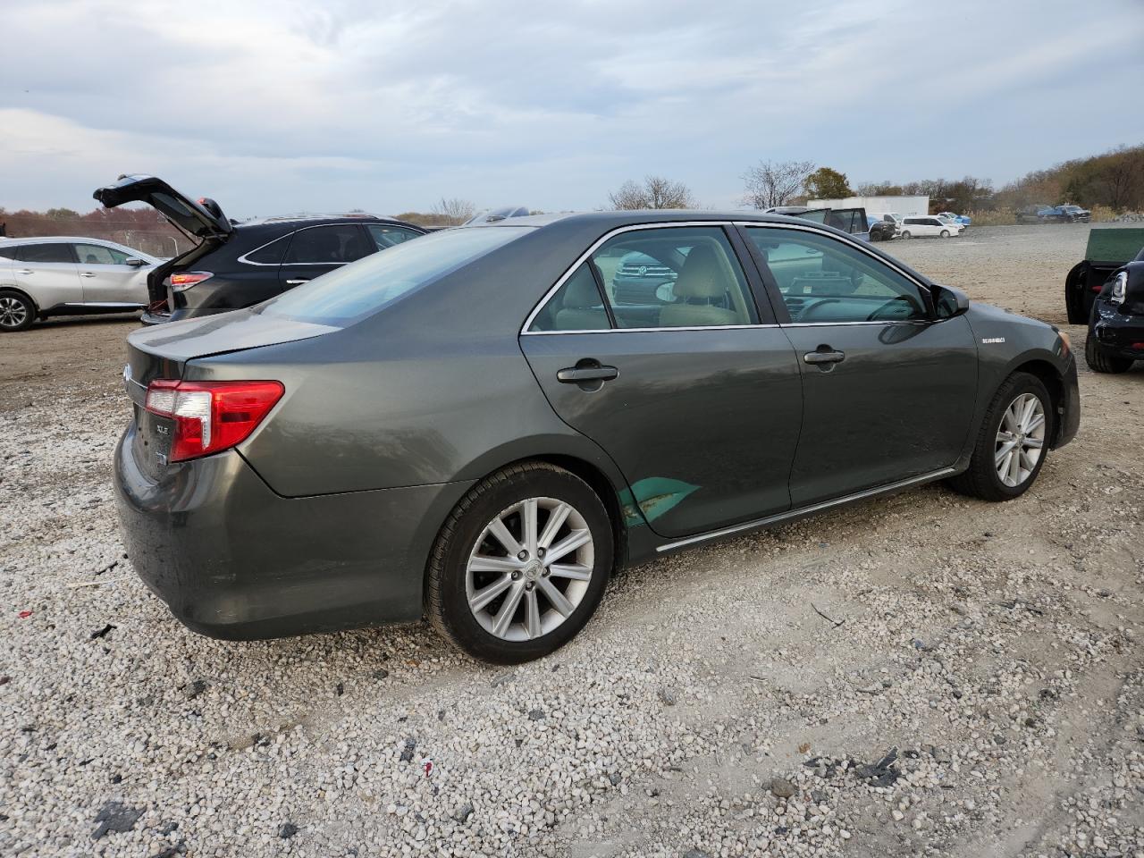 TOYOTA CAMRY HYBRID