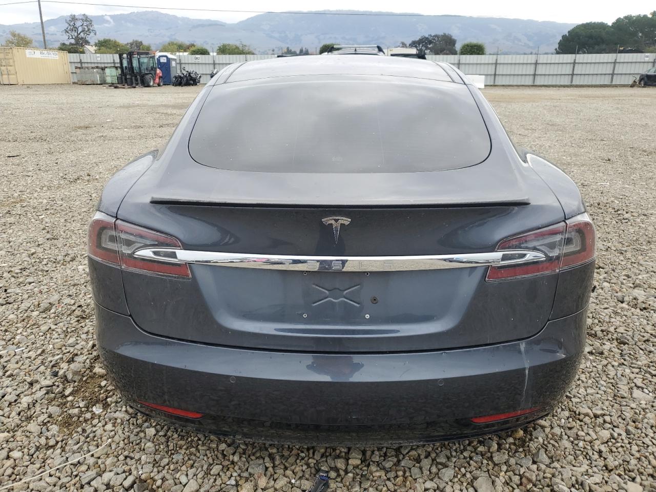 TESLA MODEL S