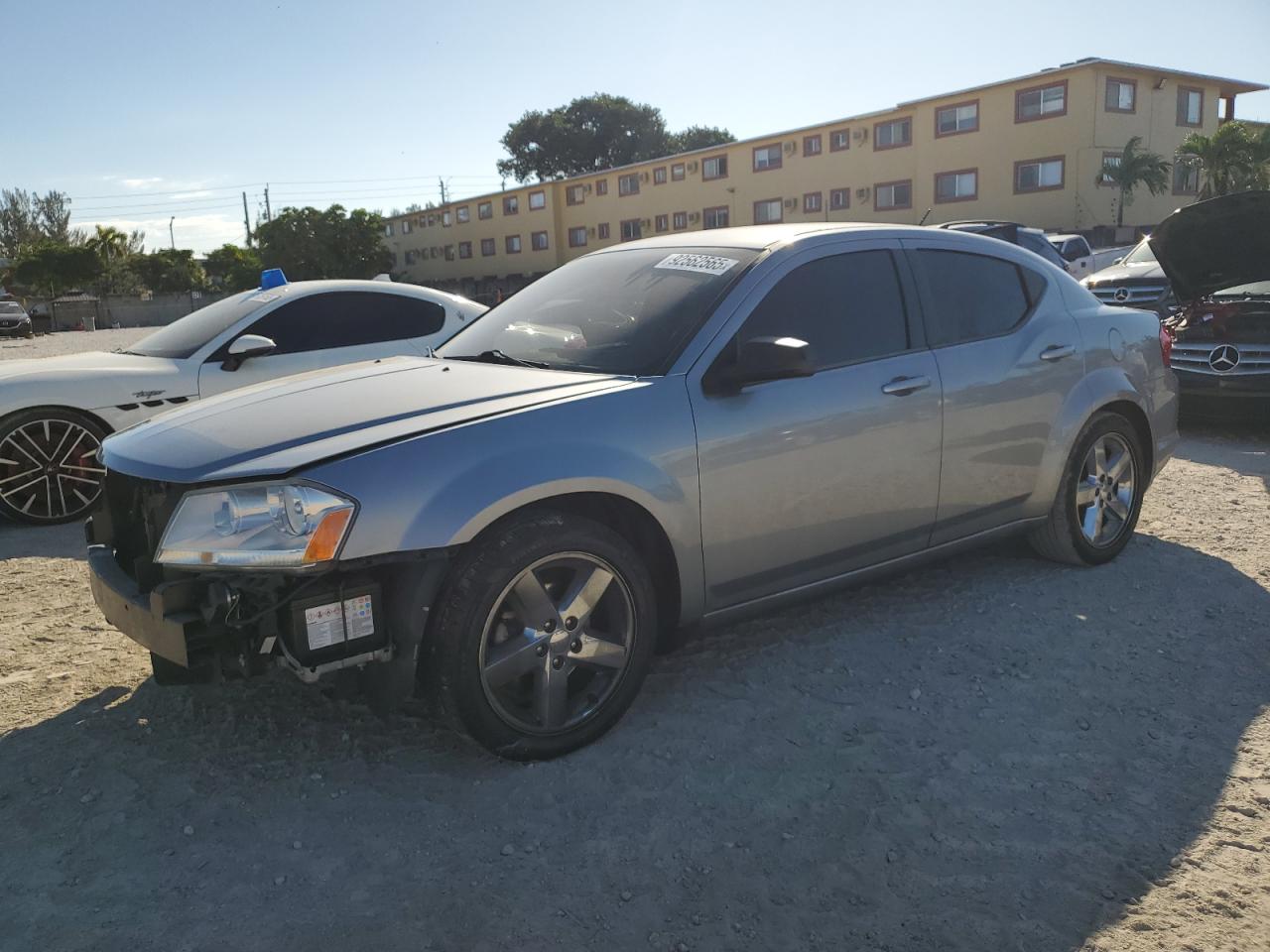 DODGE AVENGER SE