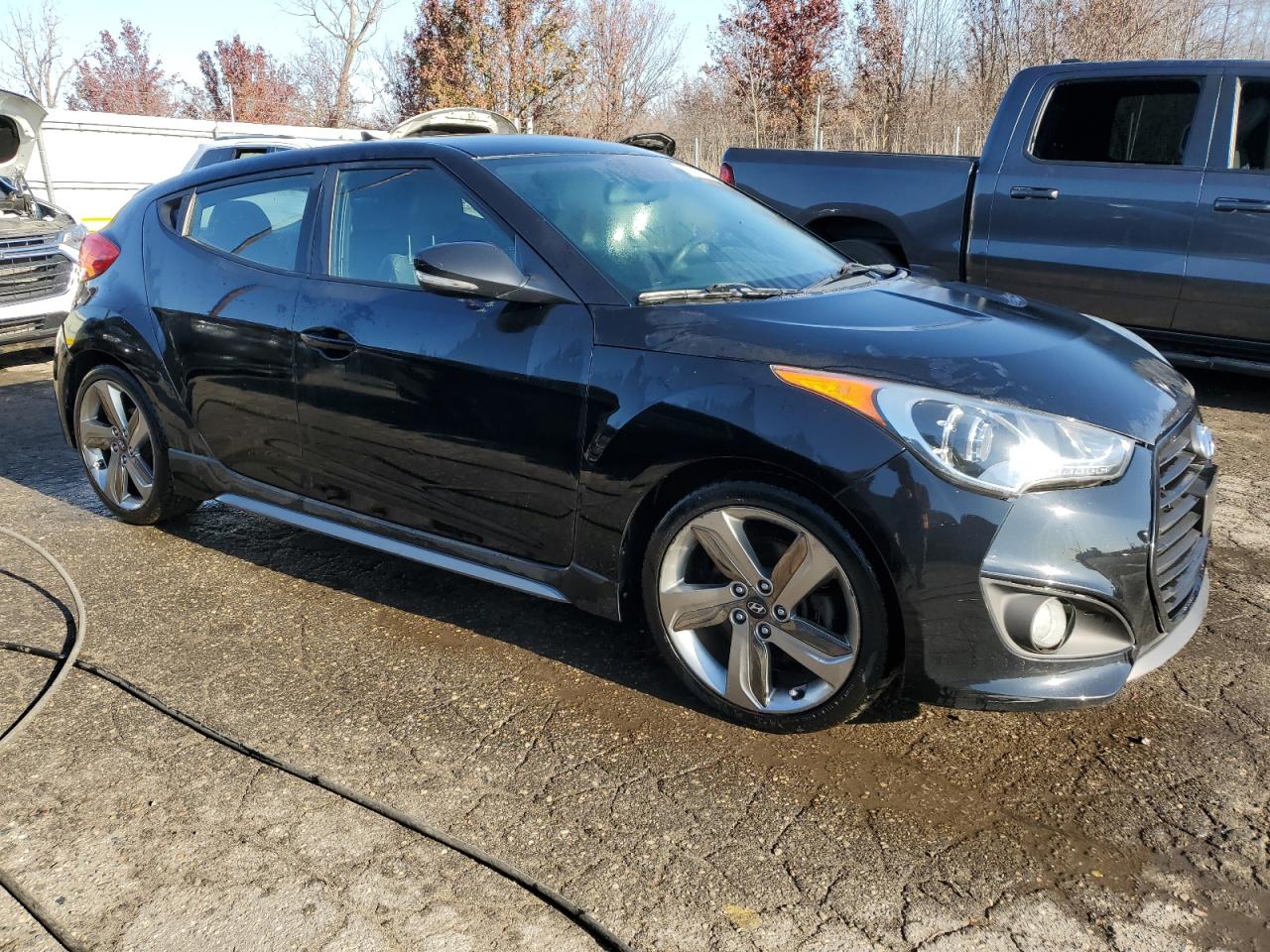 HYUNDAI VELOSTER TURBO