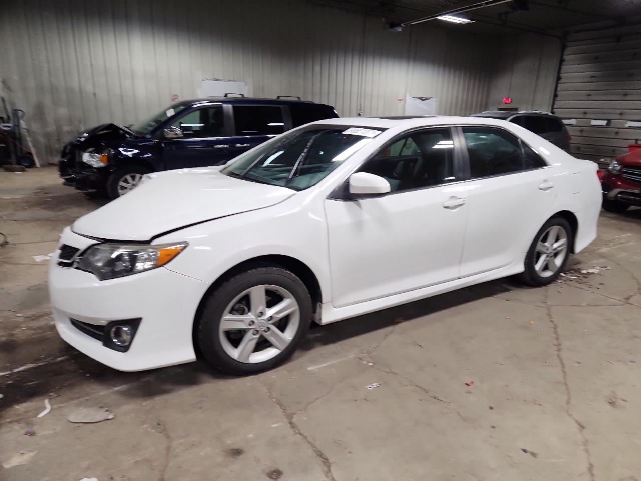 Lot #3298159266 2014 TOYOTA CAMRY L