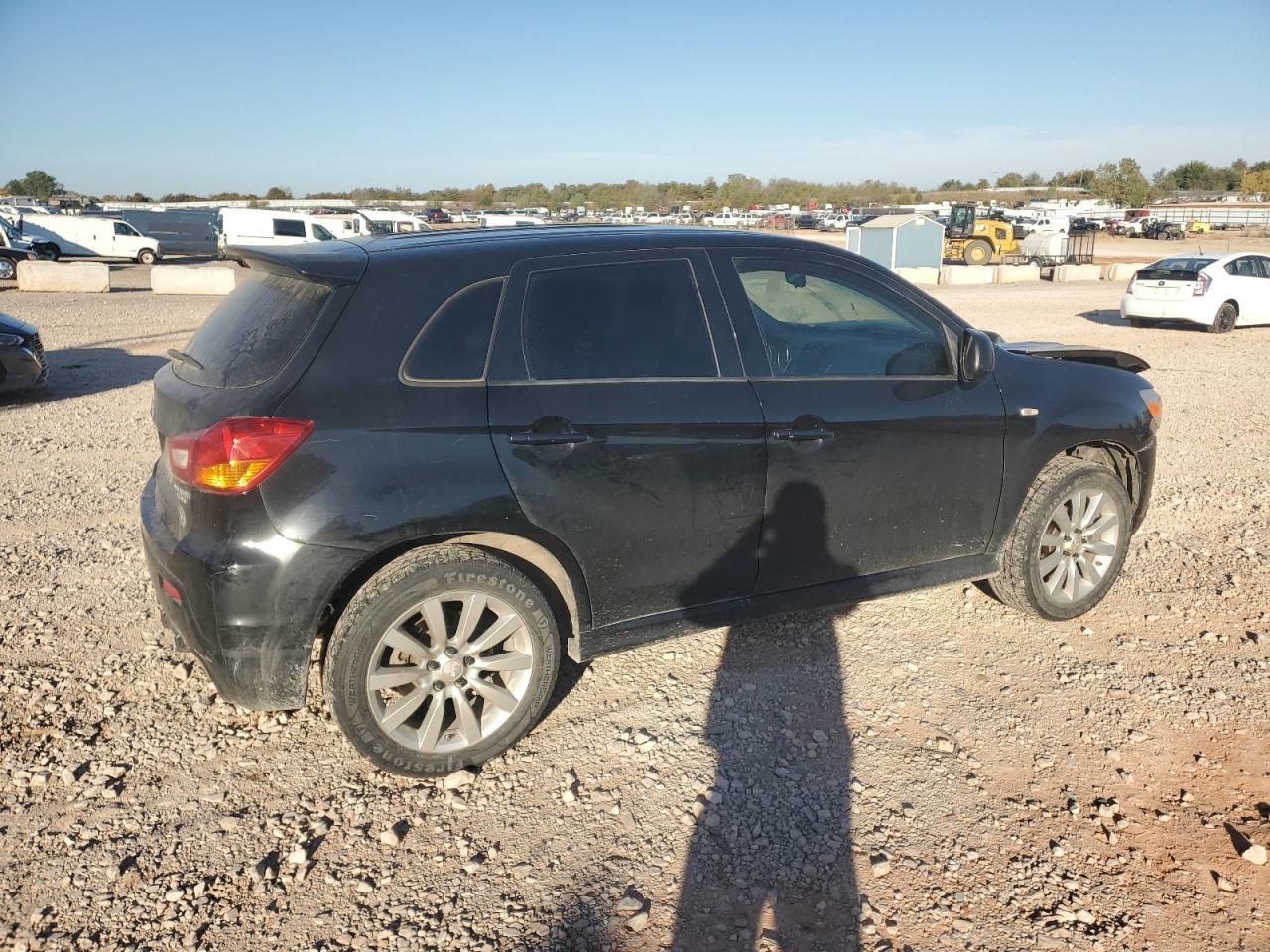 MITSUBISHI OUTLANDER SE