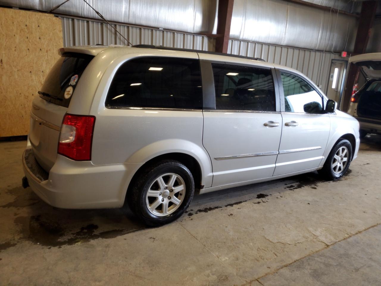 CHRYSLER TOWN & COUNTRY TOURING