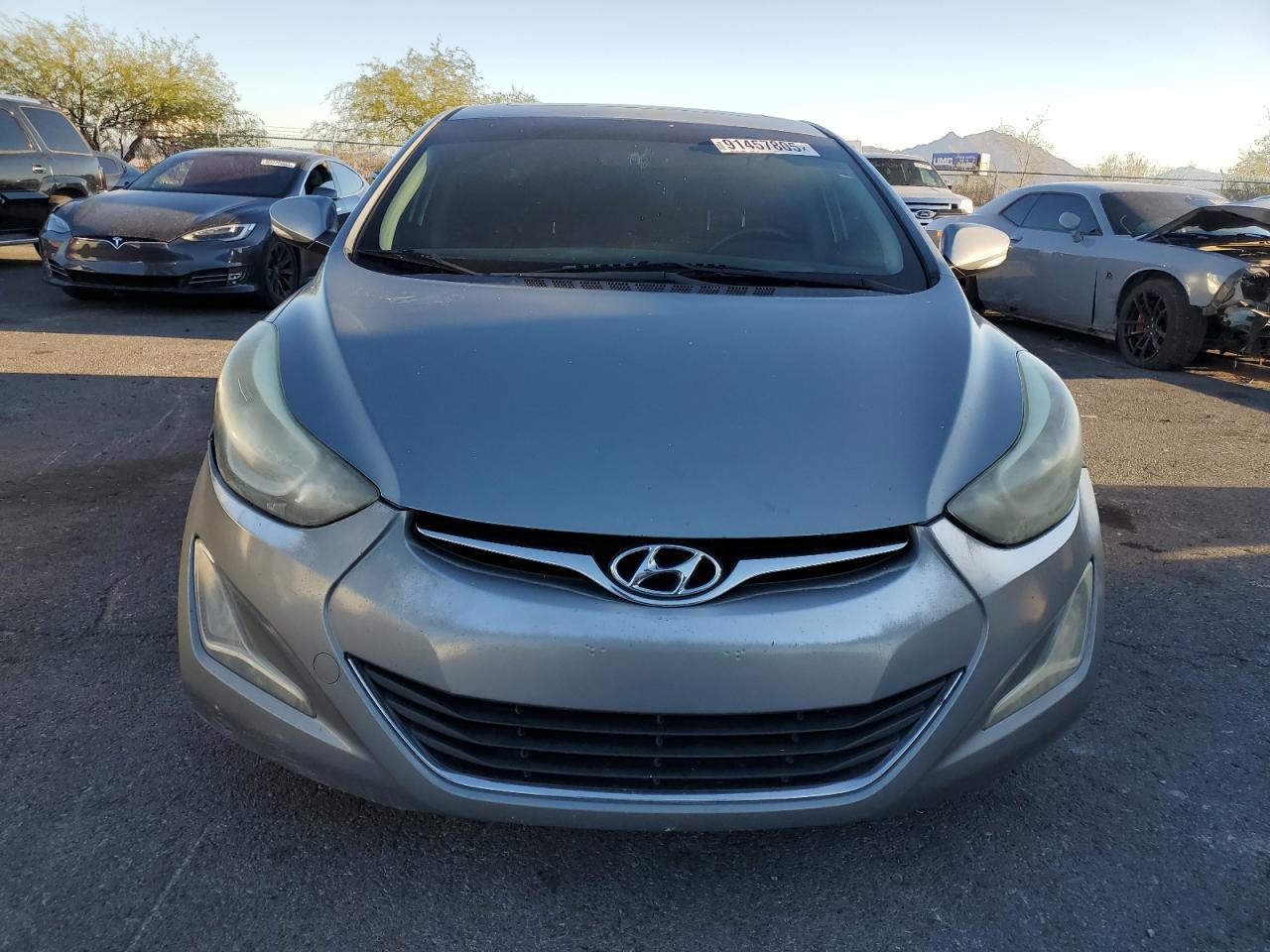 HYUNDAI ELANTRA SE