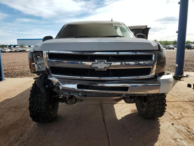 2011 CHEVROLET SILVERADO - 1GCRCSE06BZ437860