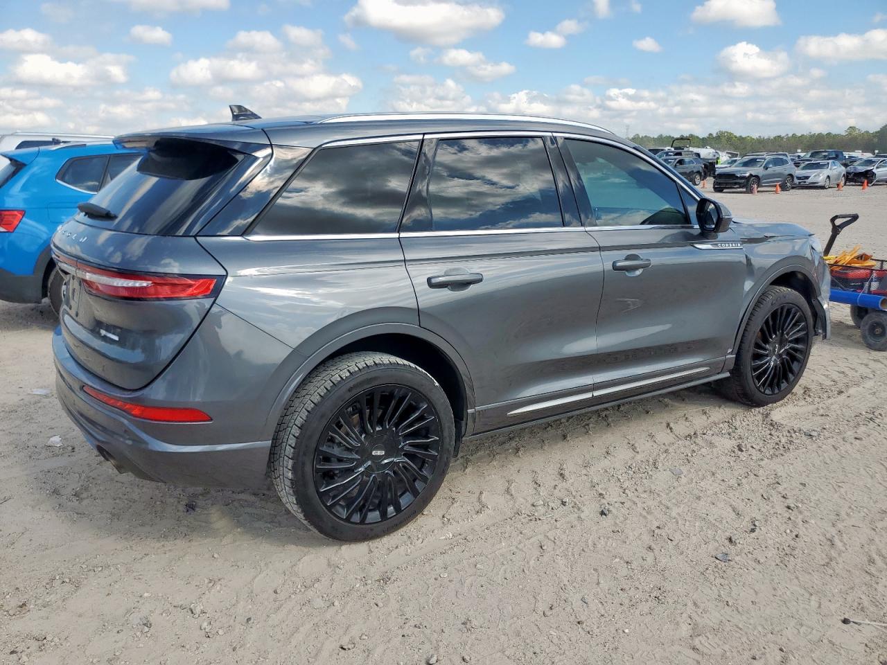 LINCOLN CORSAIR RESERVE