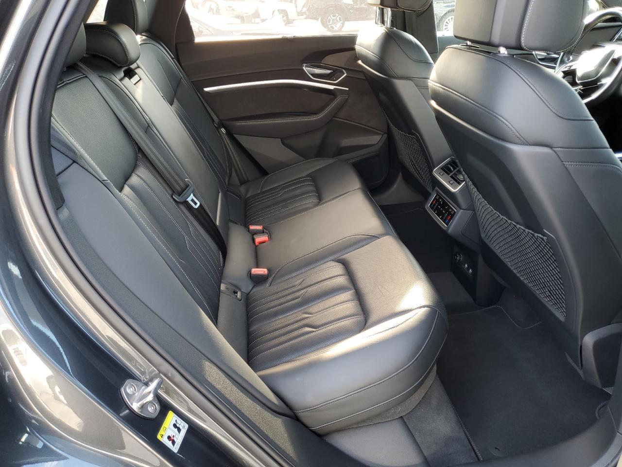 AUDI E-TRON PRESTIGE