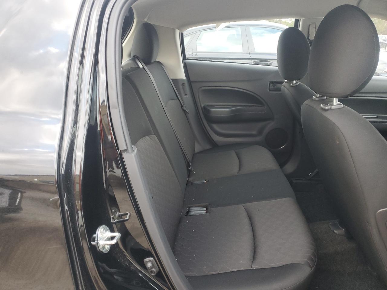 MITSUBISHI MIRAGE ES