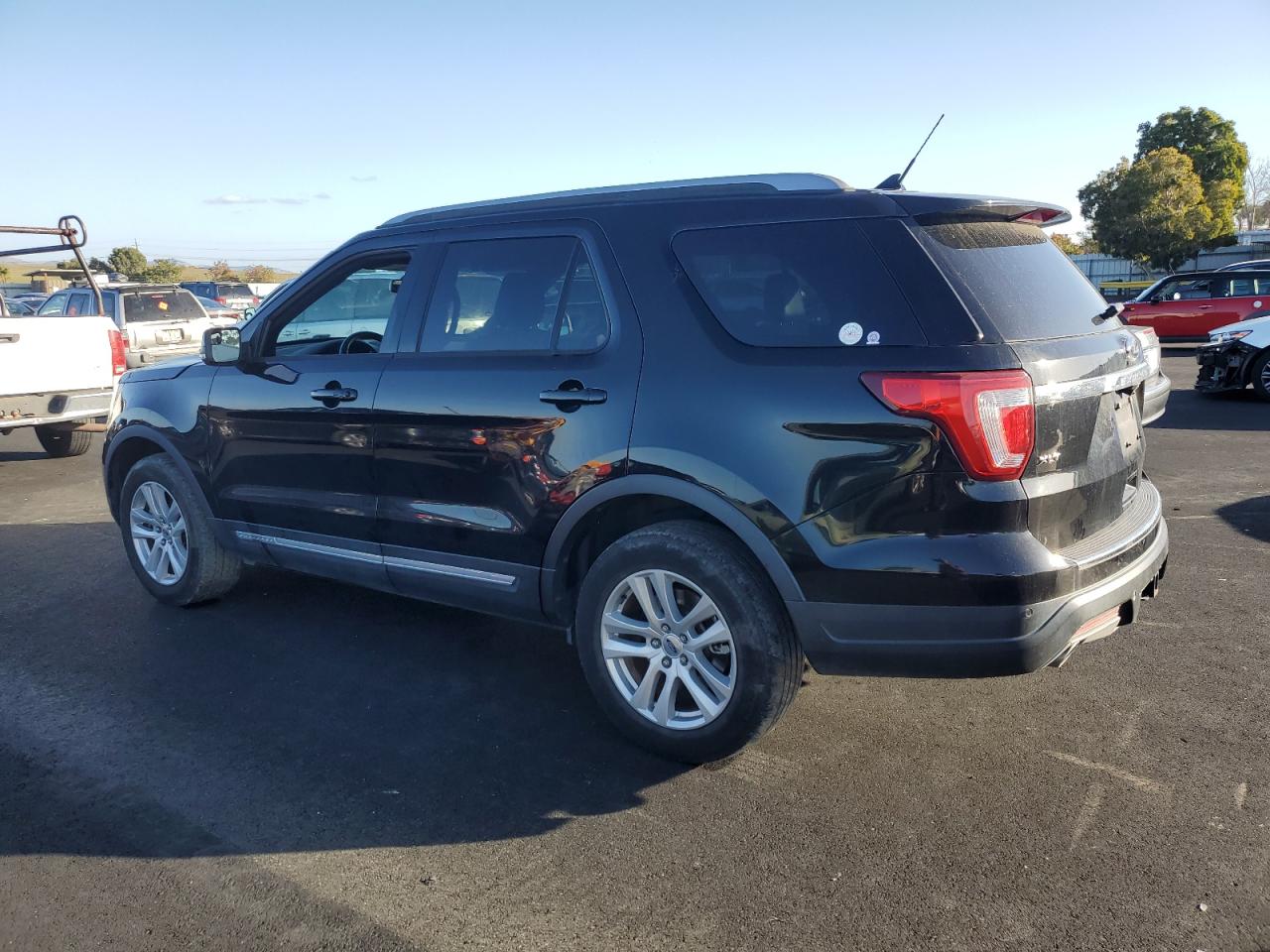 FORD EXPLORER XLT