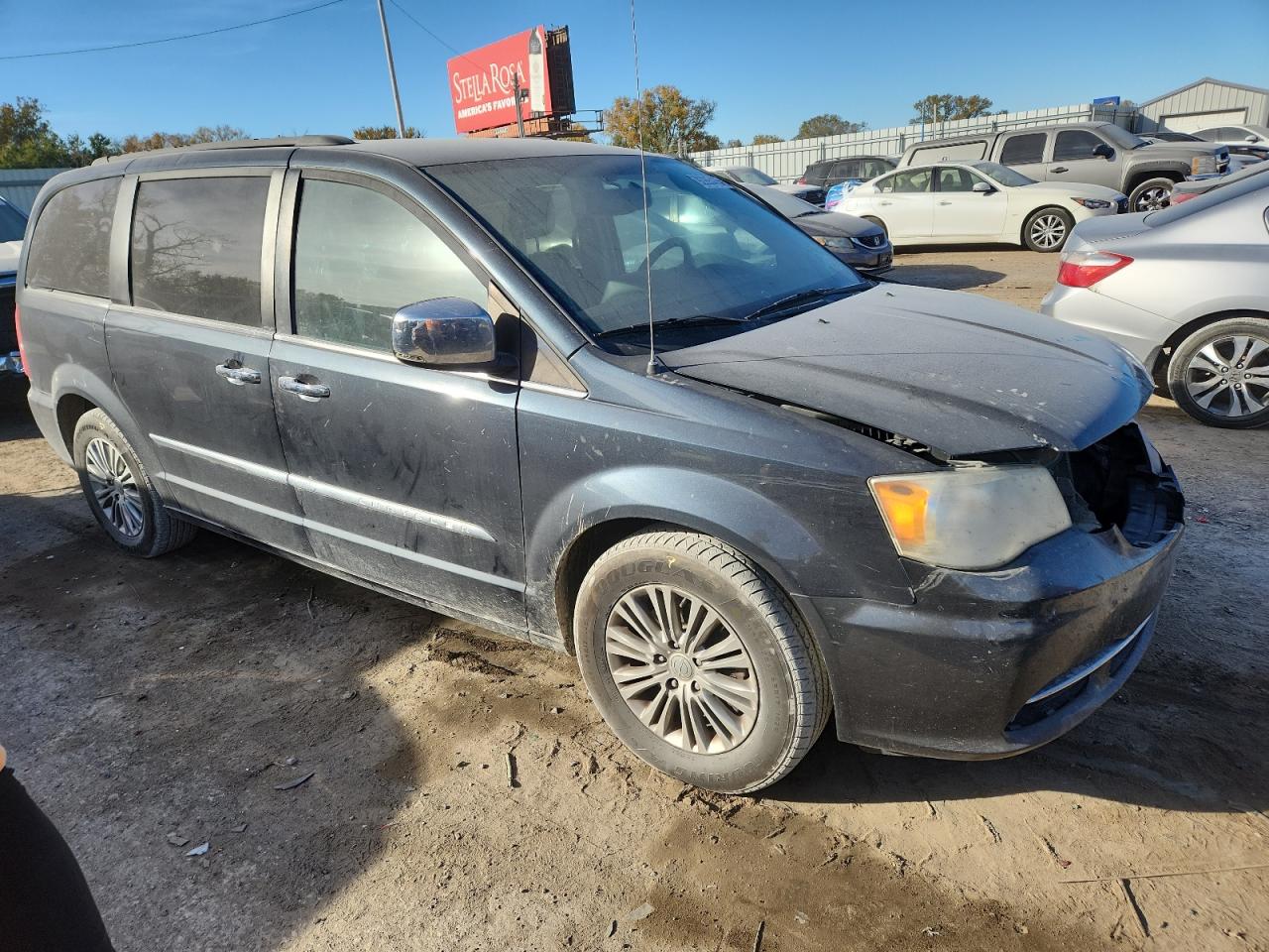CHRYSLER TOWN & COUNTRY TOURING L